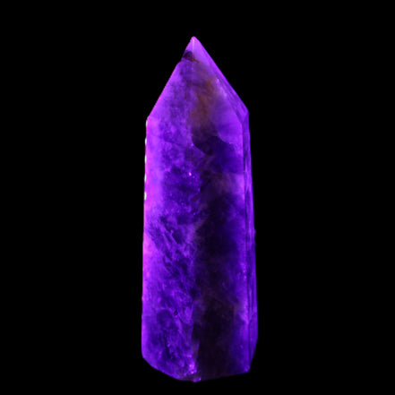 Amethyst obelisk 830g in UV light - Rocks and Things Store