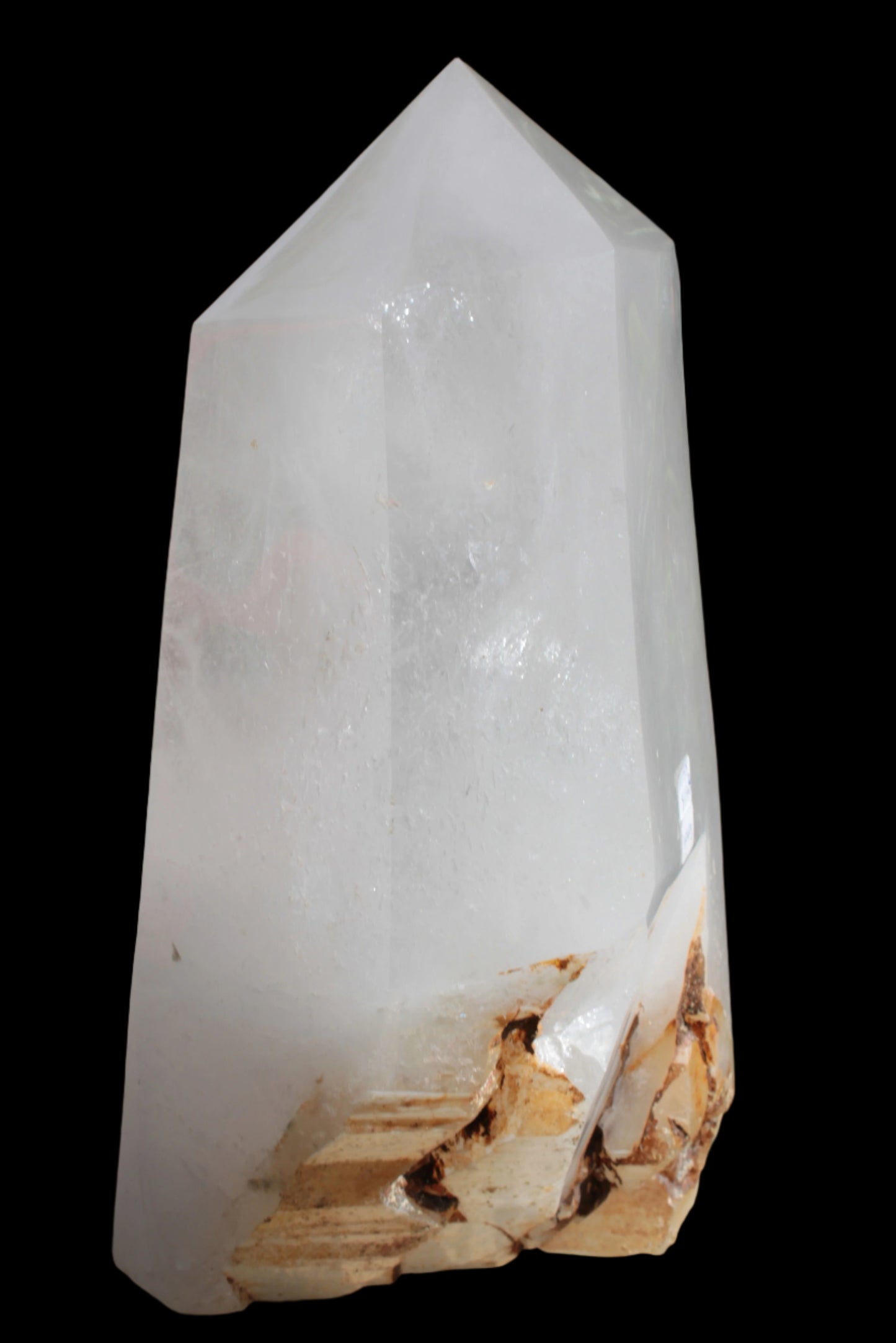 Clear White Quartz obelisk 14040g in sunlight