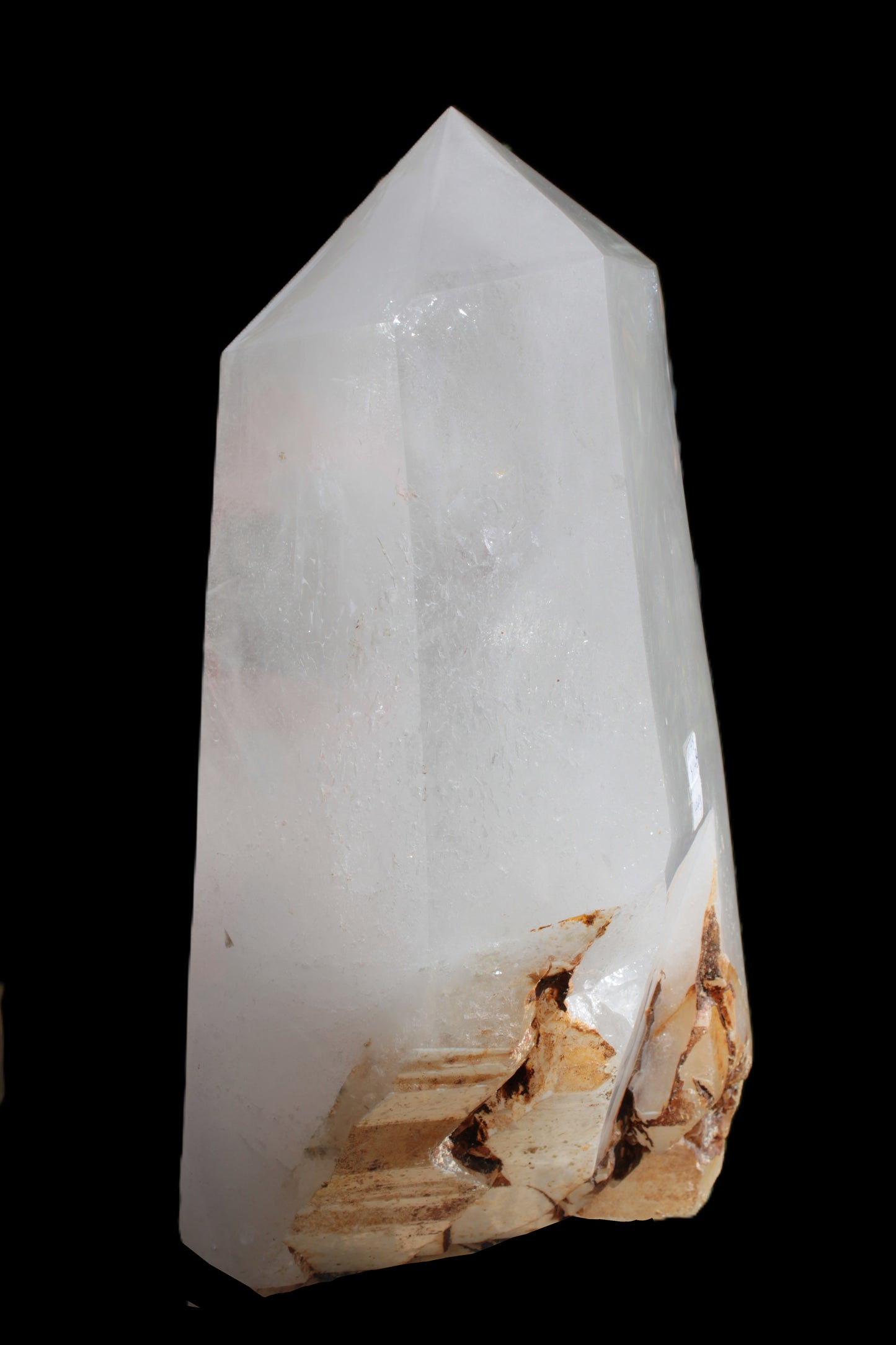 Clear White Quartz obelisk 14040g in sunlight
