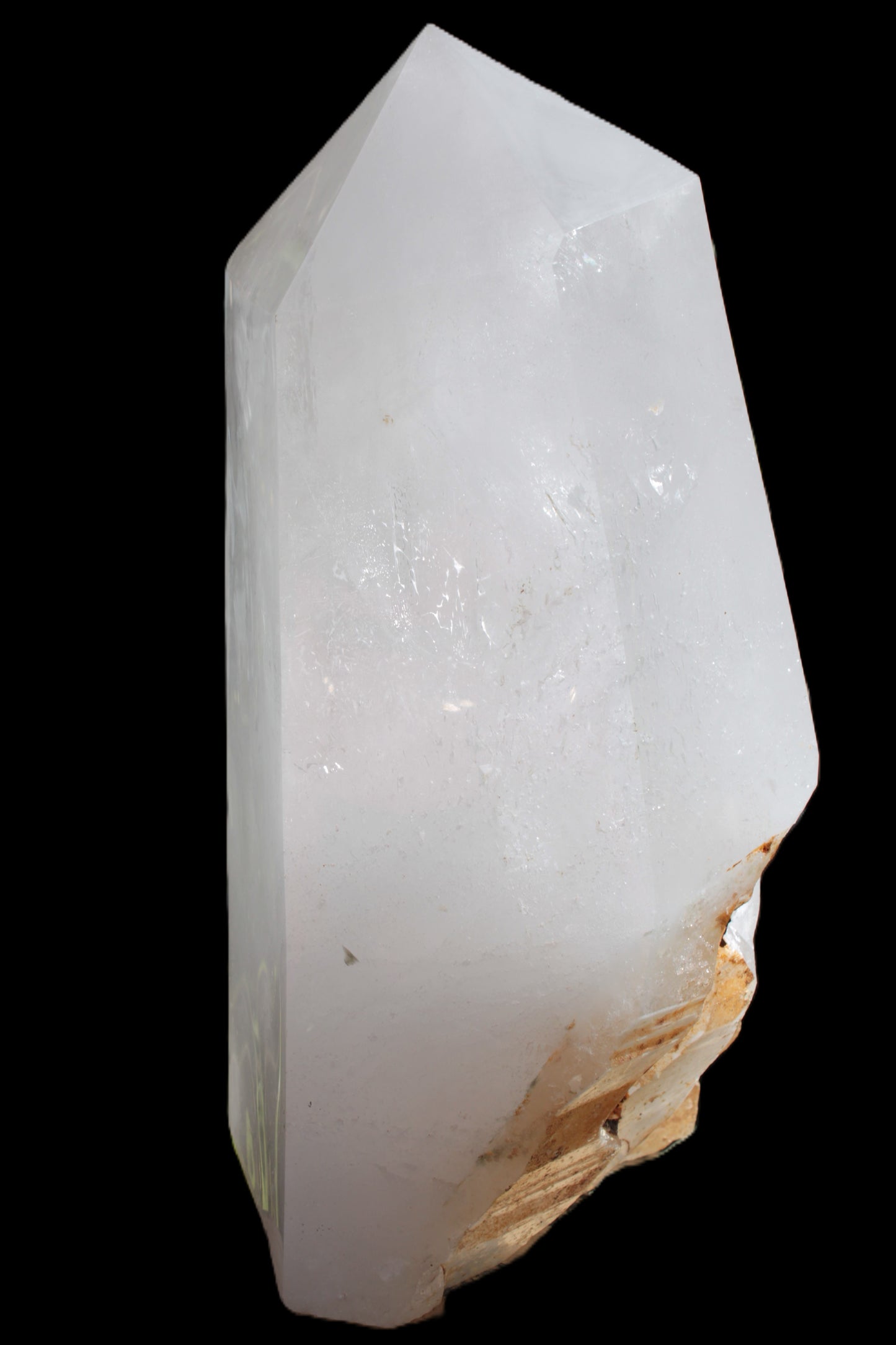 Clear White Quartz obelisk 14040g in sunlight