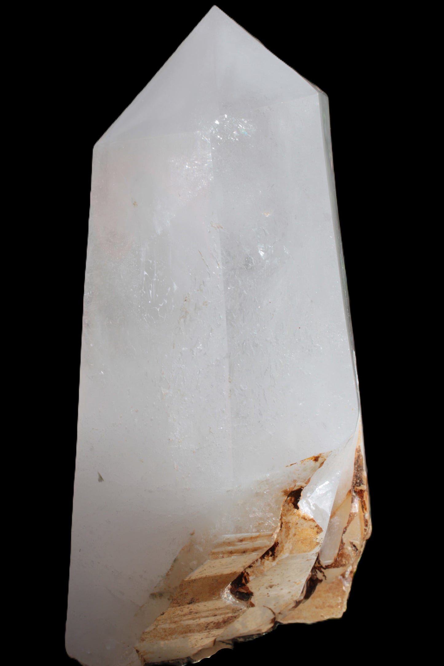 Clear White Quartz obelisk 14040g in sunlight