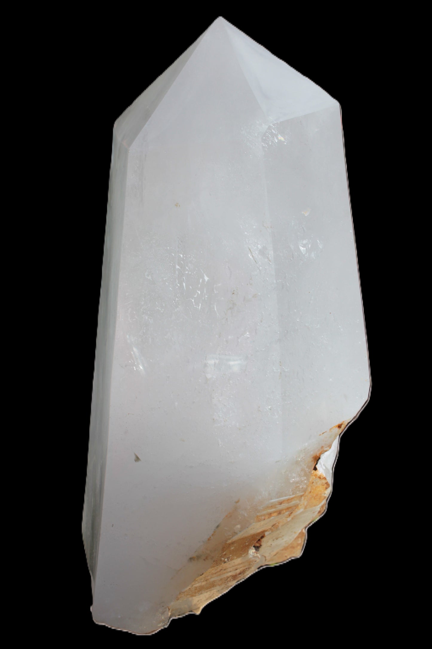 Clear White Quartz obelisk 14040g in sunlight