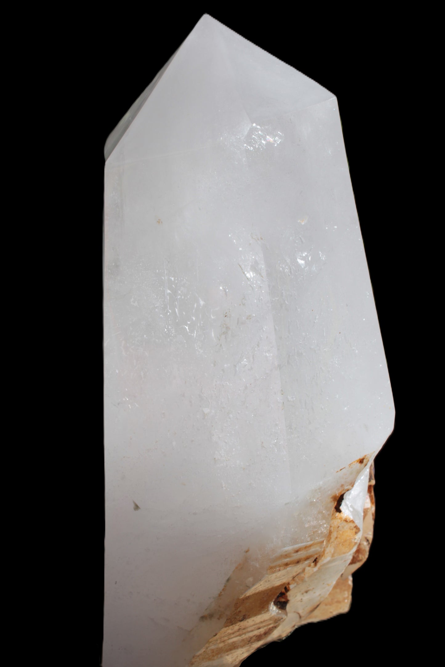 Clear White Quartz obelisk 14040g in sunlight