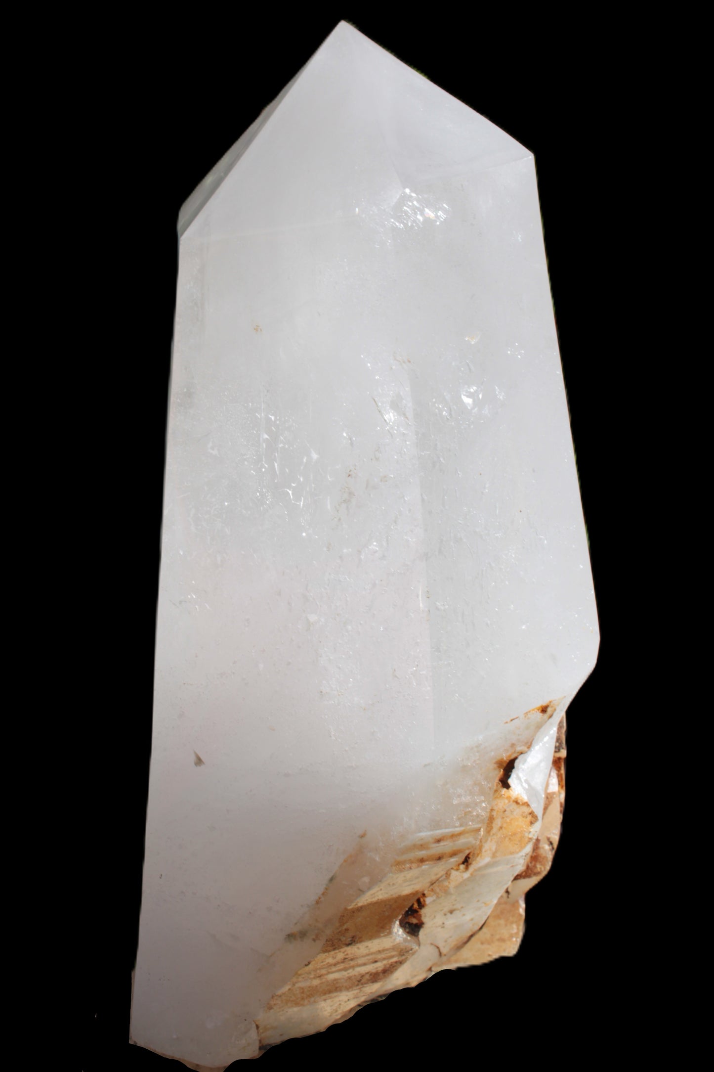 Clear White Quartz obelisk 14040g in sunlight