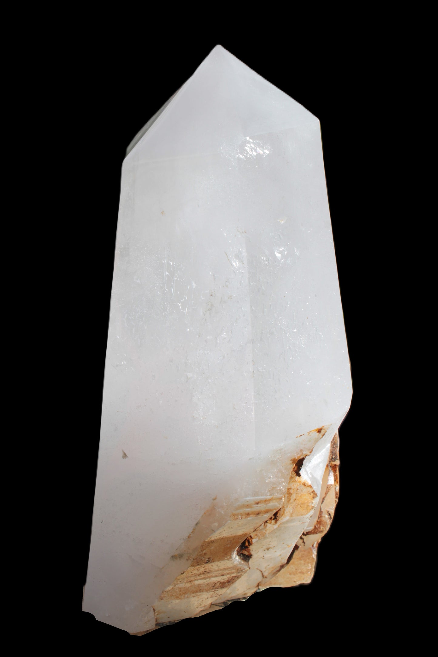 Clear White Quartz obelisk 14040g in sunlight