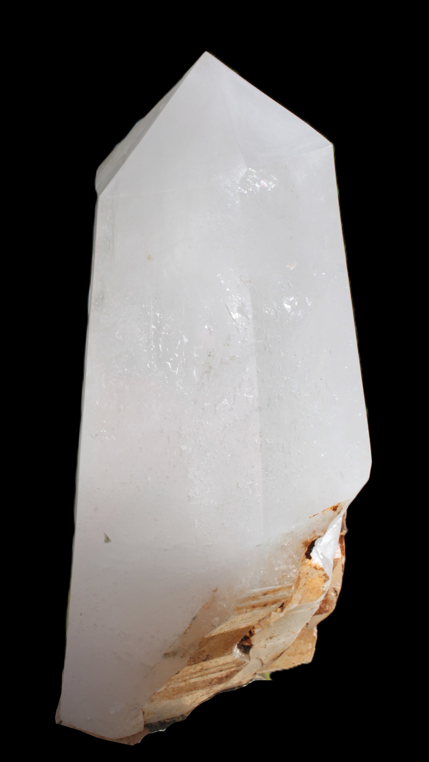 Clear White Quartz obelisk 14040g in sunlight