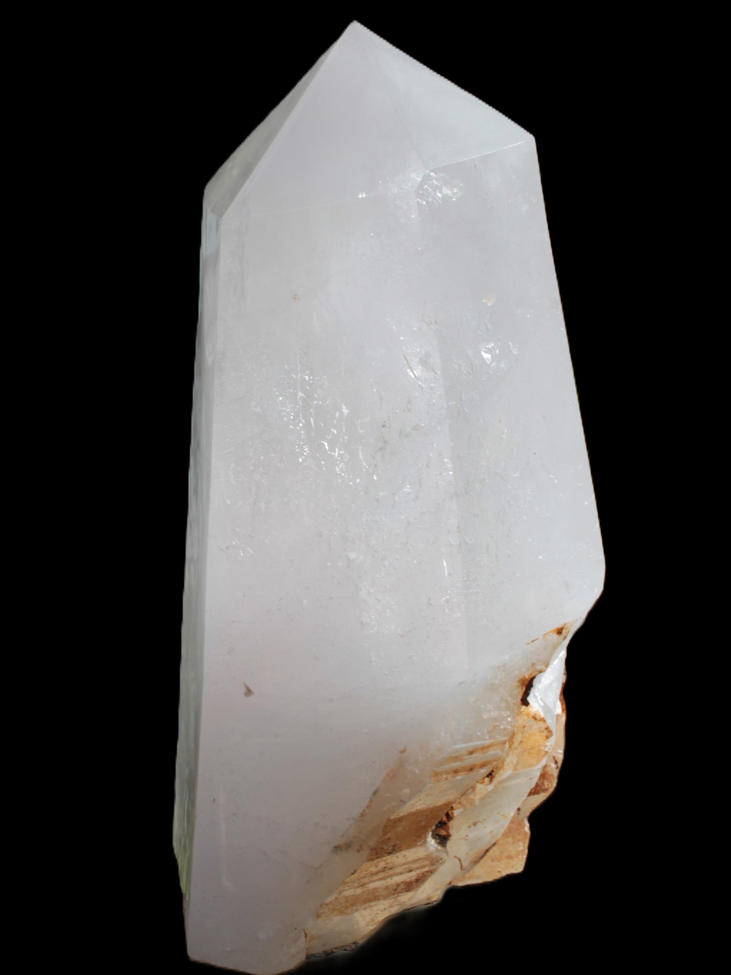 Clear White Quartz obelisk 14040g in sunlight