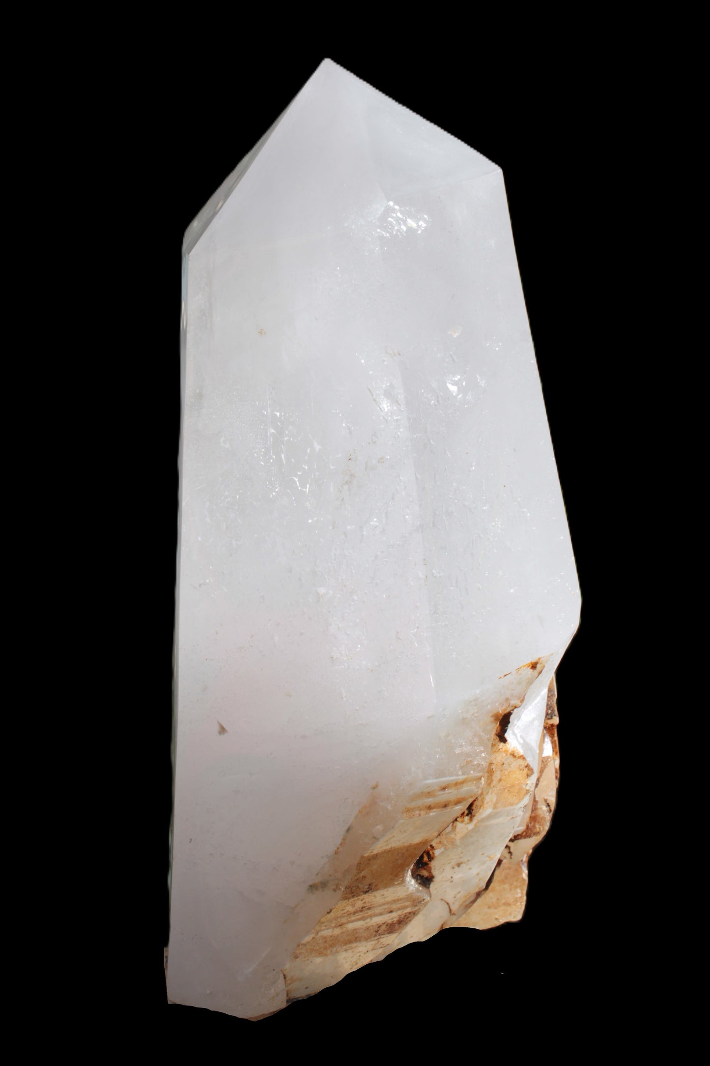 Clear White Quartz obelisk 14040g in sunlight