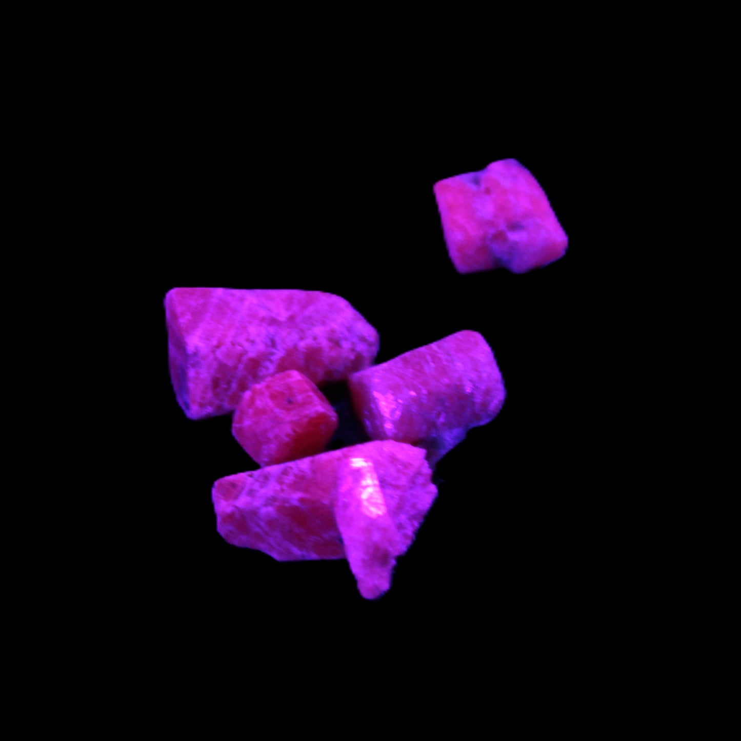 Ruby Corundum small natural crystals 4g
