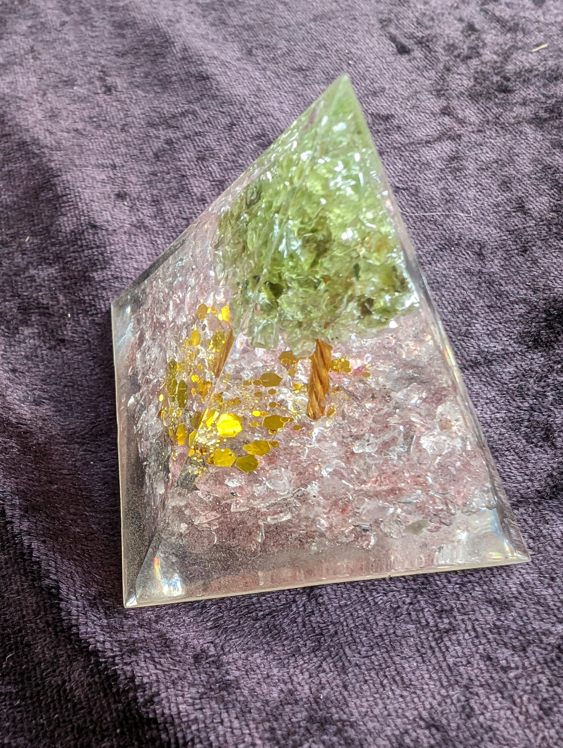 Orgone pyramid 67g Rocks and Things