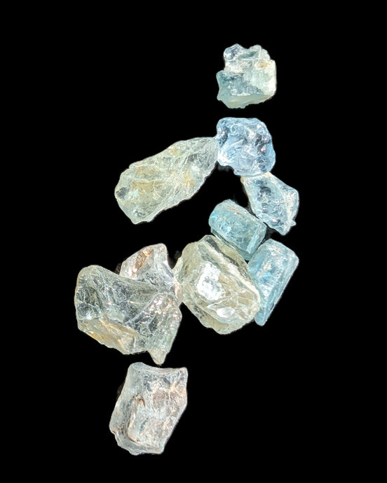 Aquamarine tiny natural crystals 6-7g in sunlight - Rocks and Things Store