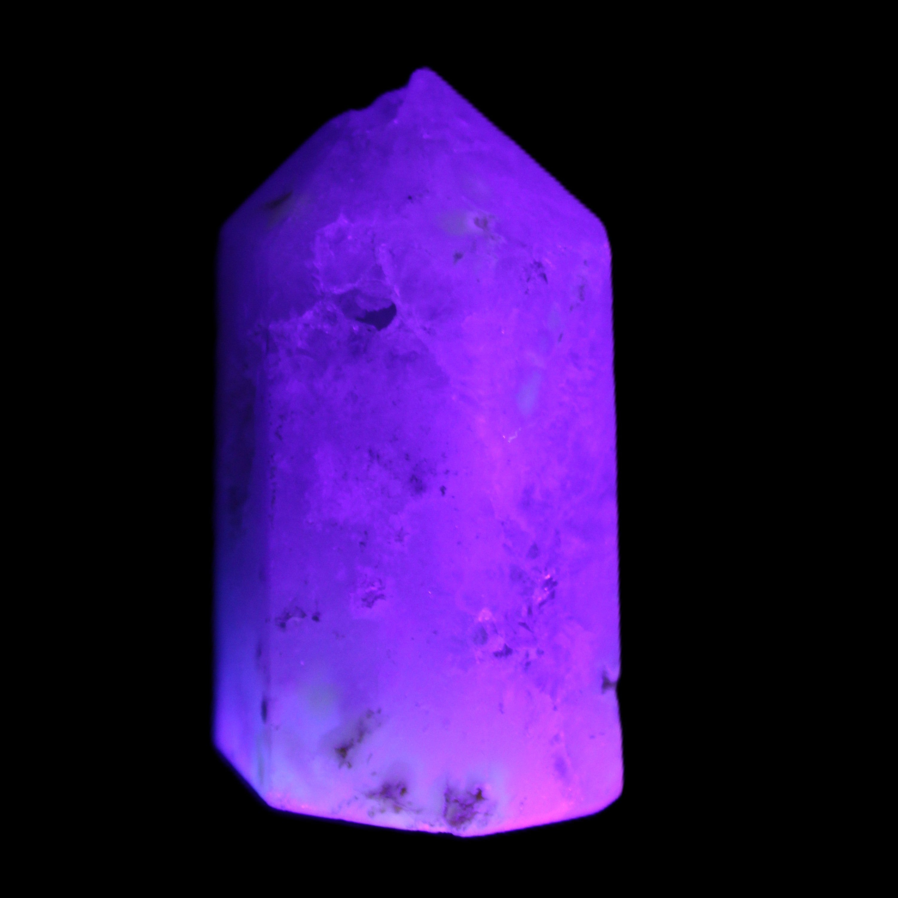Quartz geode wand 56g in UV light - Rocks and Things Store