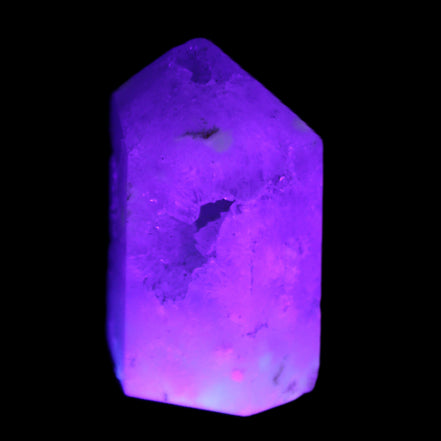 Quartz geode wand 56g in UV light - Rocks and Things Store
