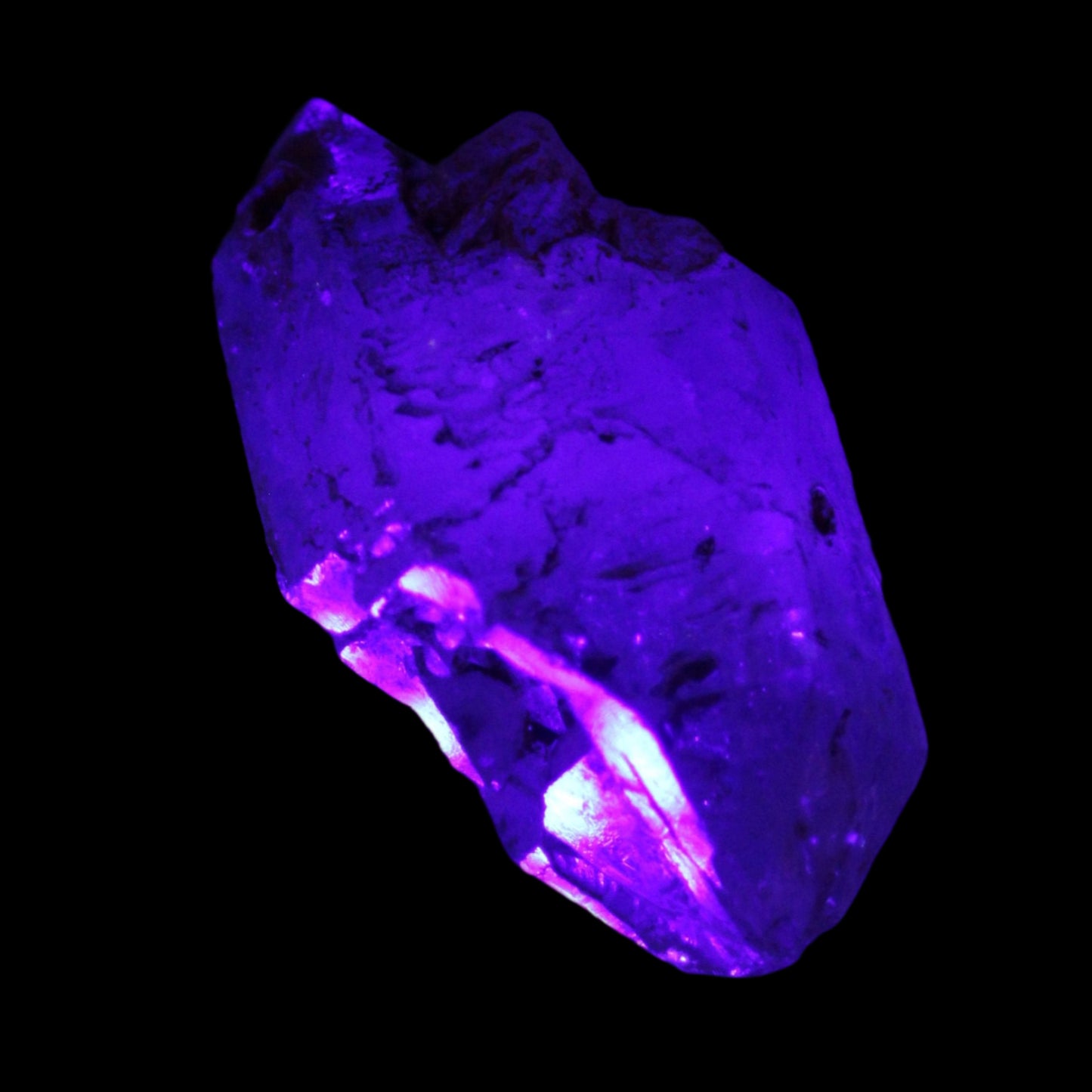 Fenster Diamond Quartz with petroleum fluorescence 41-48mm 12-18g in UV light - Rocks and Things Store