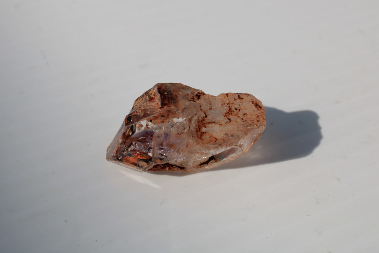 Fenster Diamond Quartz with petroleum fluorescence 30-35mm 10-12g Rocks and Things