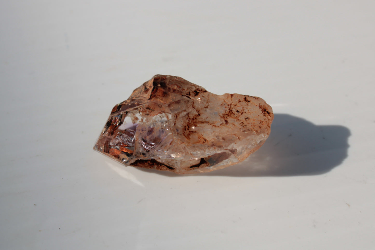 Fenster Diamond Quartz with petroleum fluorescence 30-35mm 10-12g Rocks and Things