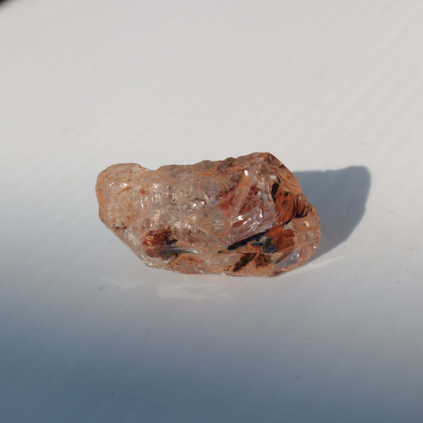 Fenster Diamond Quartz with petroleum fluorescence 30-35mm 10-12g Rocks and Things
