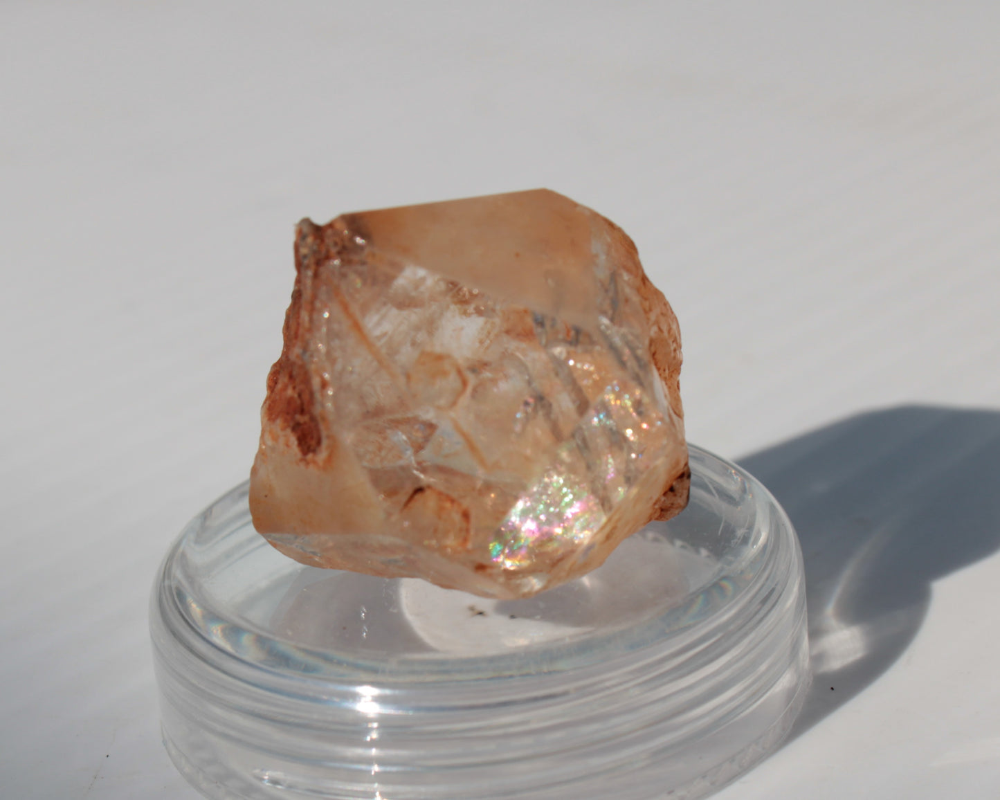 Fenster Diamond Quartz with petroleum fluorescence 25-30mm 8-12g Rocks and Things