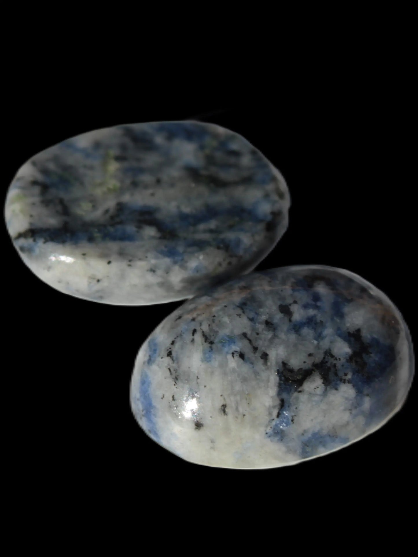 Sodalite 2 polished cabachons 13*17mm - 14*17mm (2.7-2.9g each) 5.6/5.8g Rocks and Things