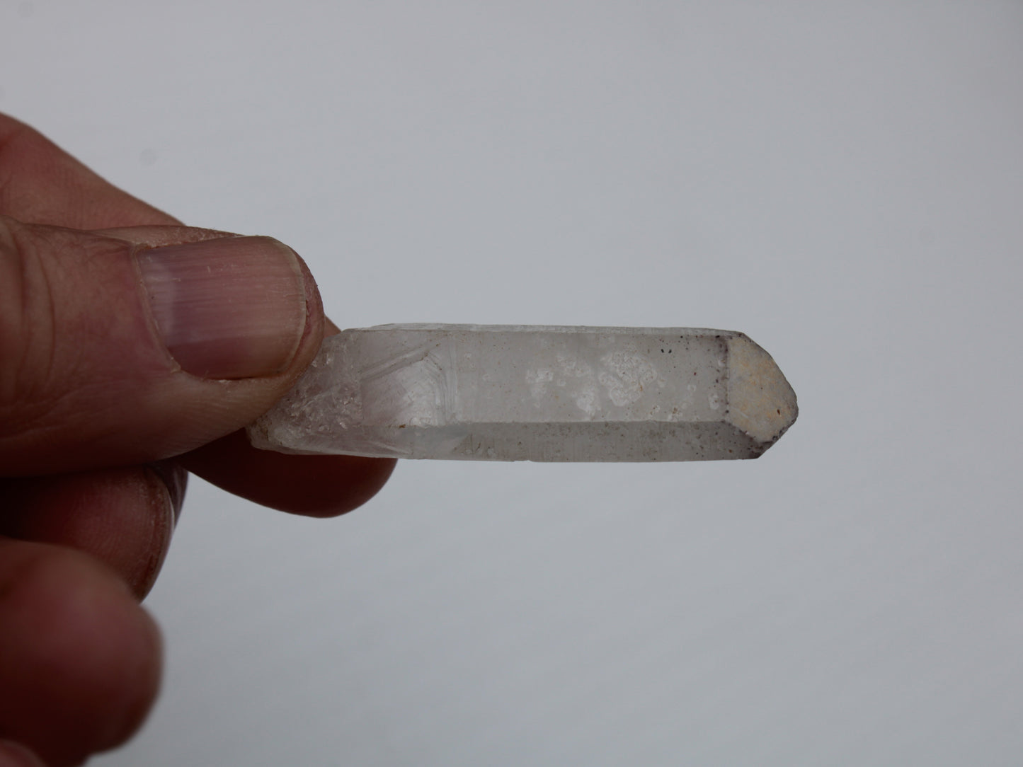 Quartz crystal point 8.8/9.9g Rocks and Things