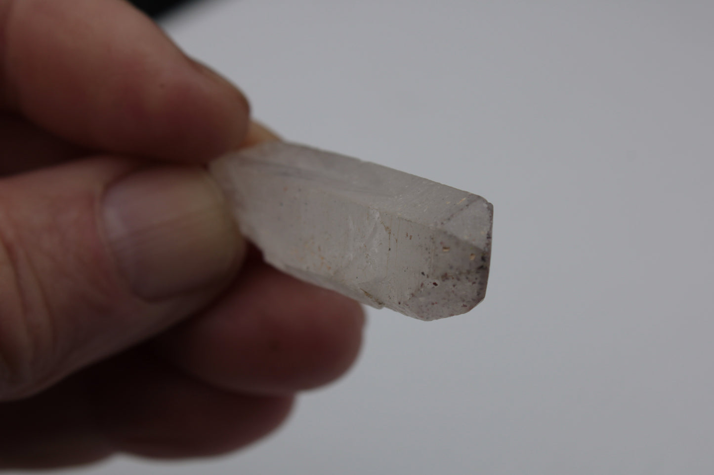 Quartz crystal point 8.8/9.9g Rocks and Things
