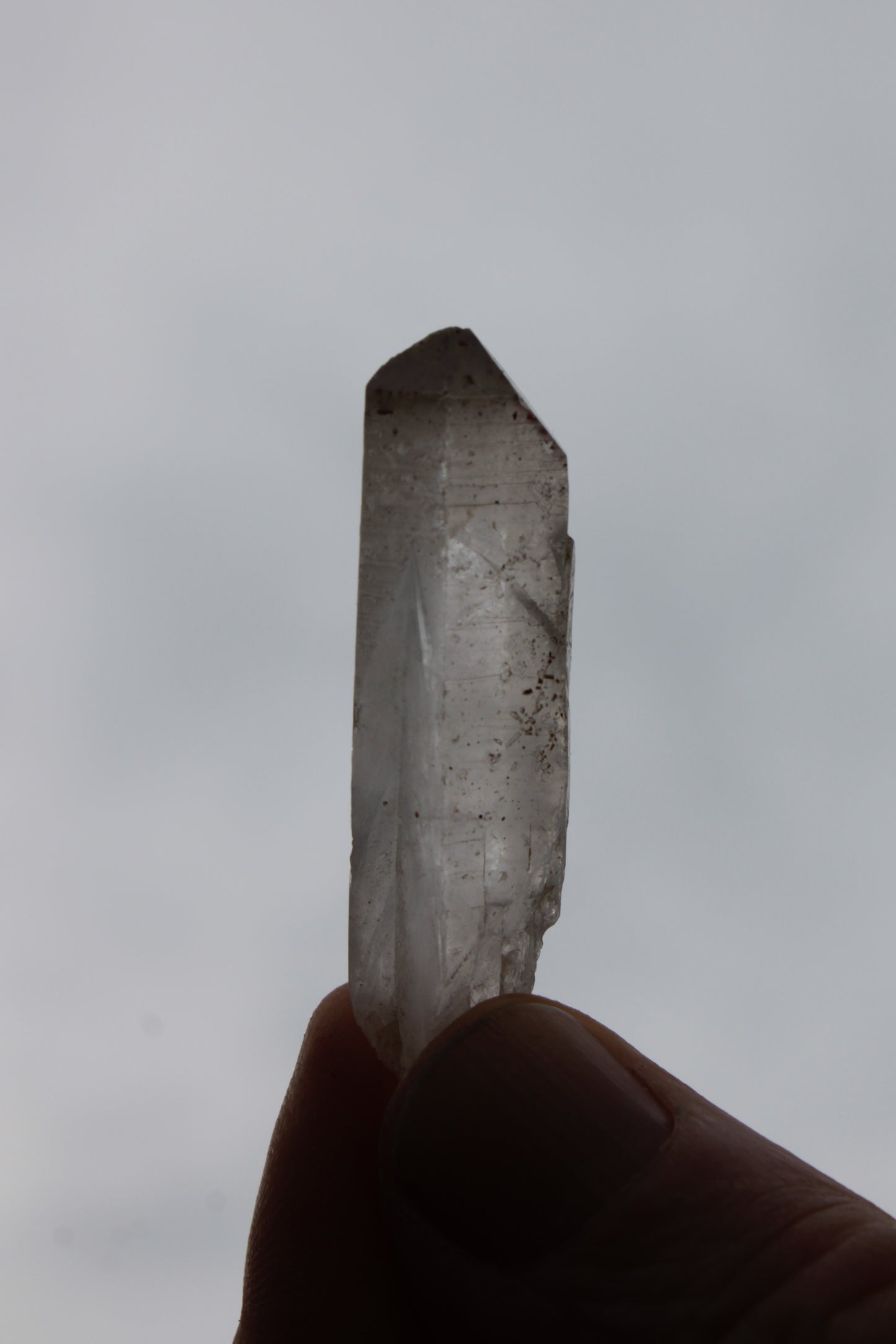 Quartz crystal point 8.8/9.9g Rocks and Things