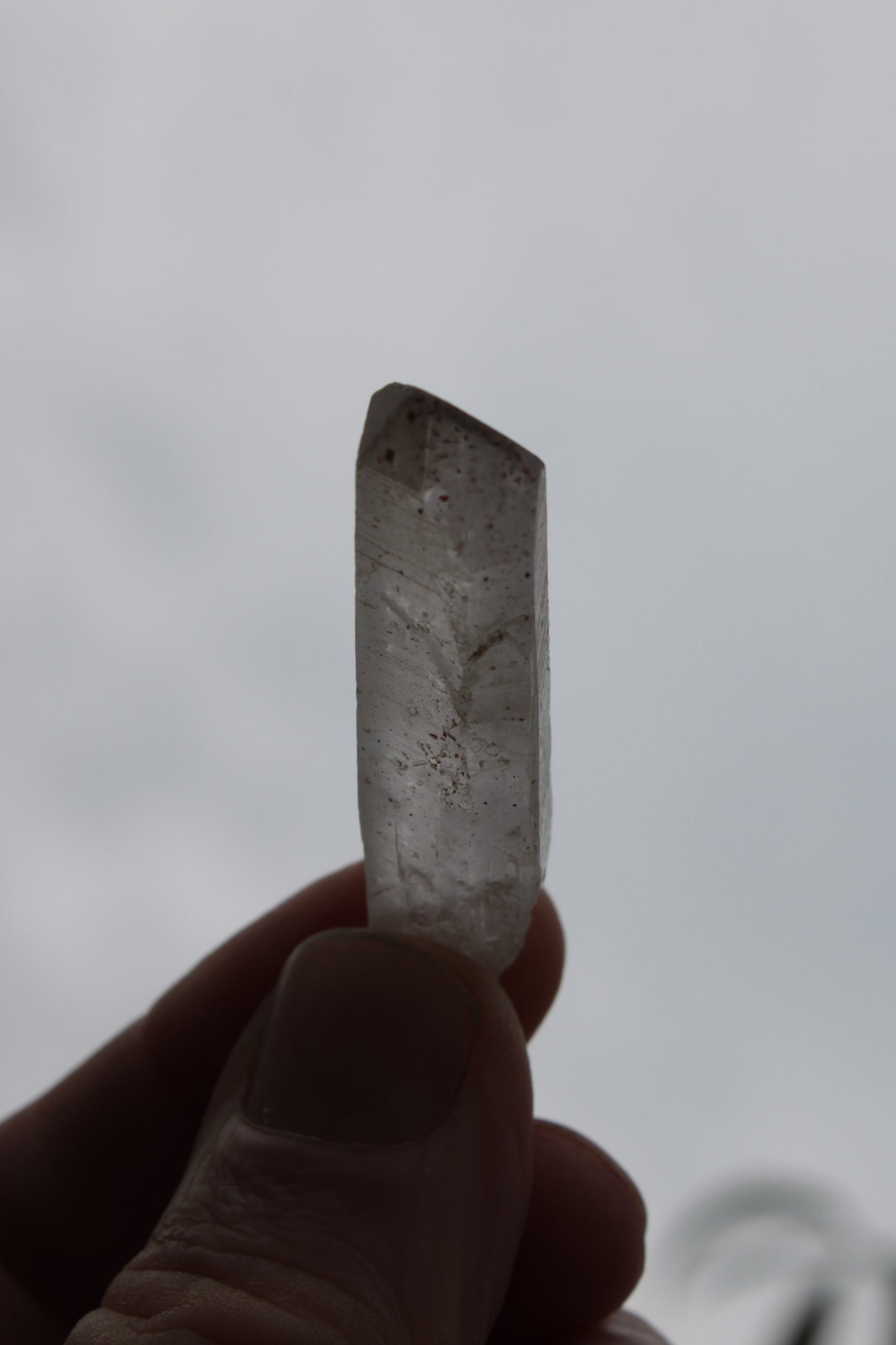 Quartz crystal point 8.8/9.9g Rocks and Things