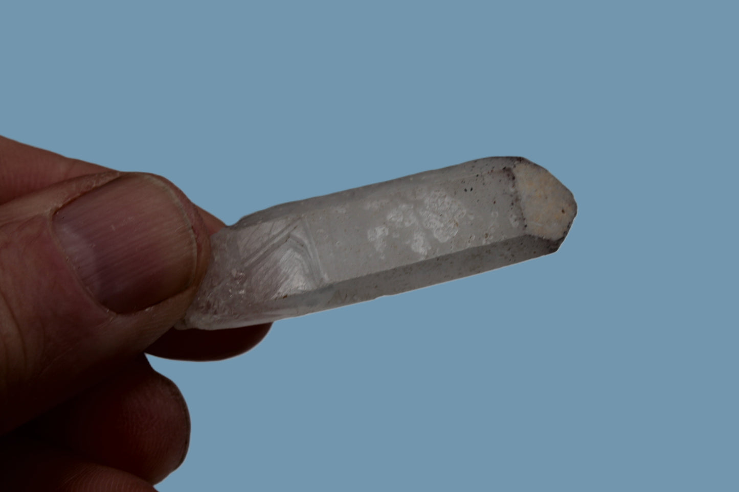 Quartz crystal point 8.8/9.9g Rocks and Things