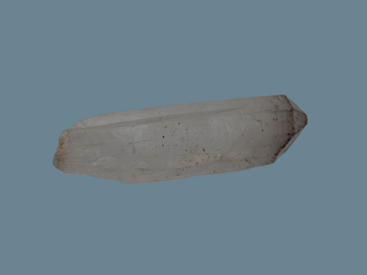 Quartz crystal point 8.8/9.9g Rocks and Things