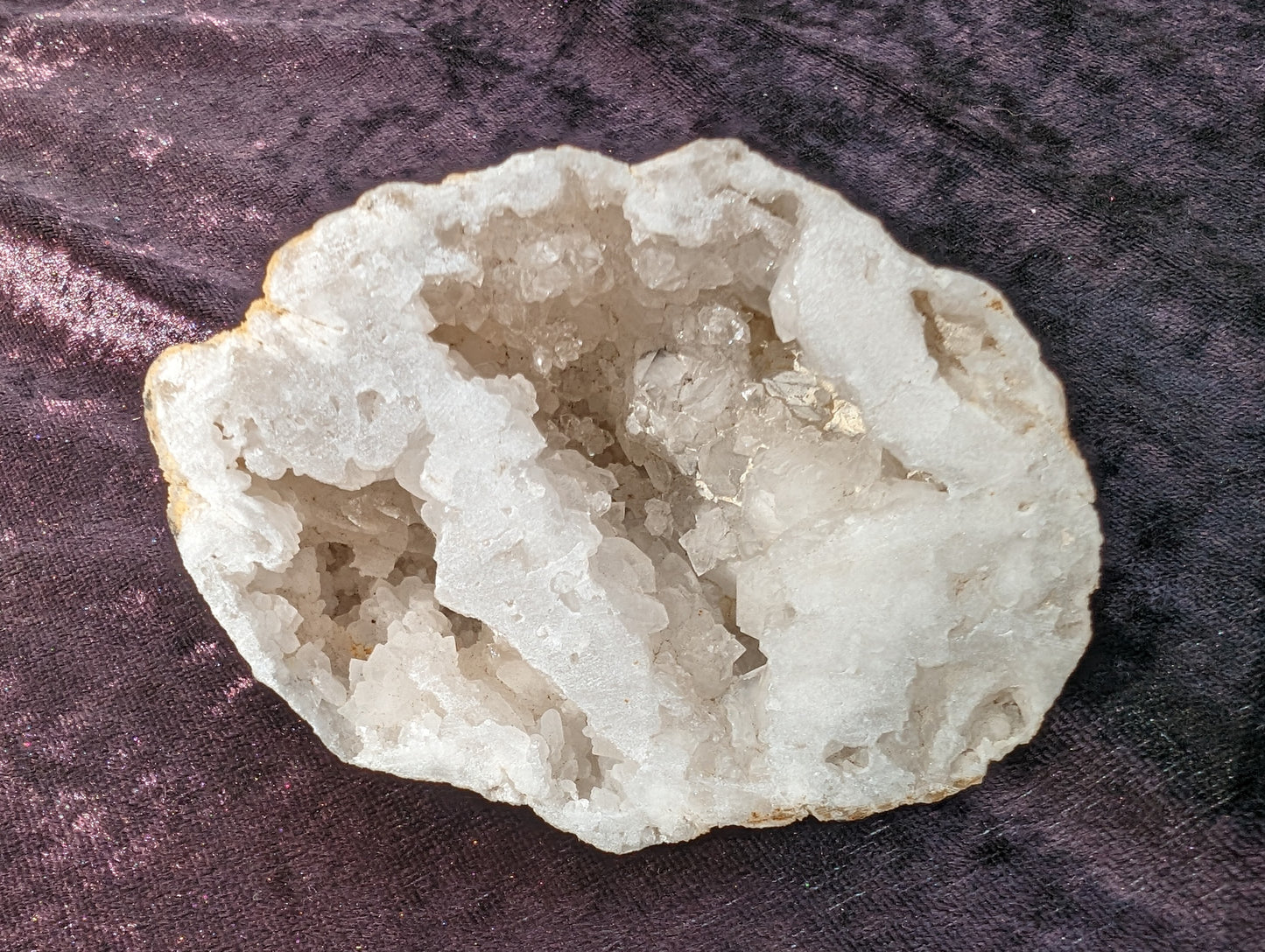 White Quartz sparkly crystal geode 244g Rocks and Things