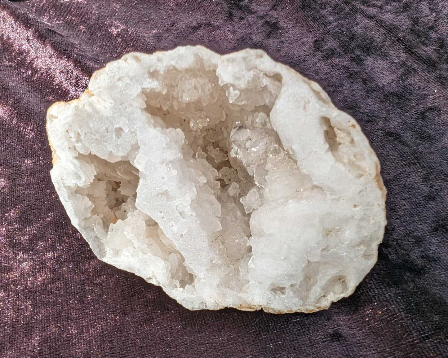 White Quartz sparkly crystal geode 244g Rocks and Things