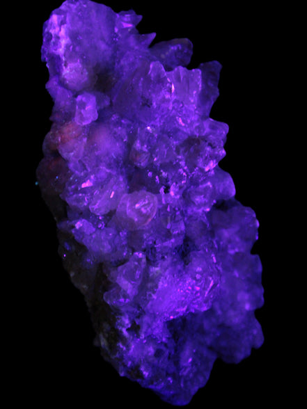 Quartz Paragenesis crystal cluster 132*75*43mm 343g in UV light - Rocks and Things Store