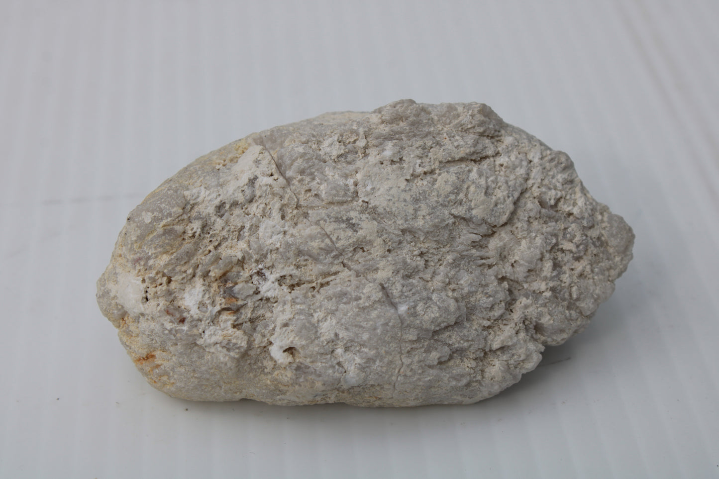 Quartz geode 100.6g Rocks and Things