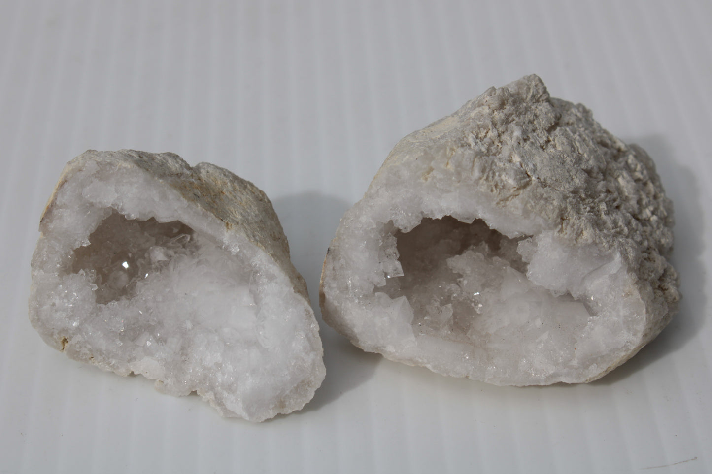 Quartz geode 100.6g Rocks and Things