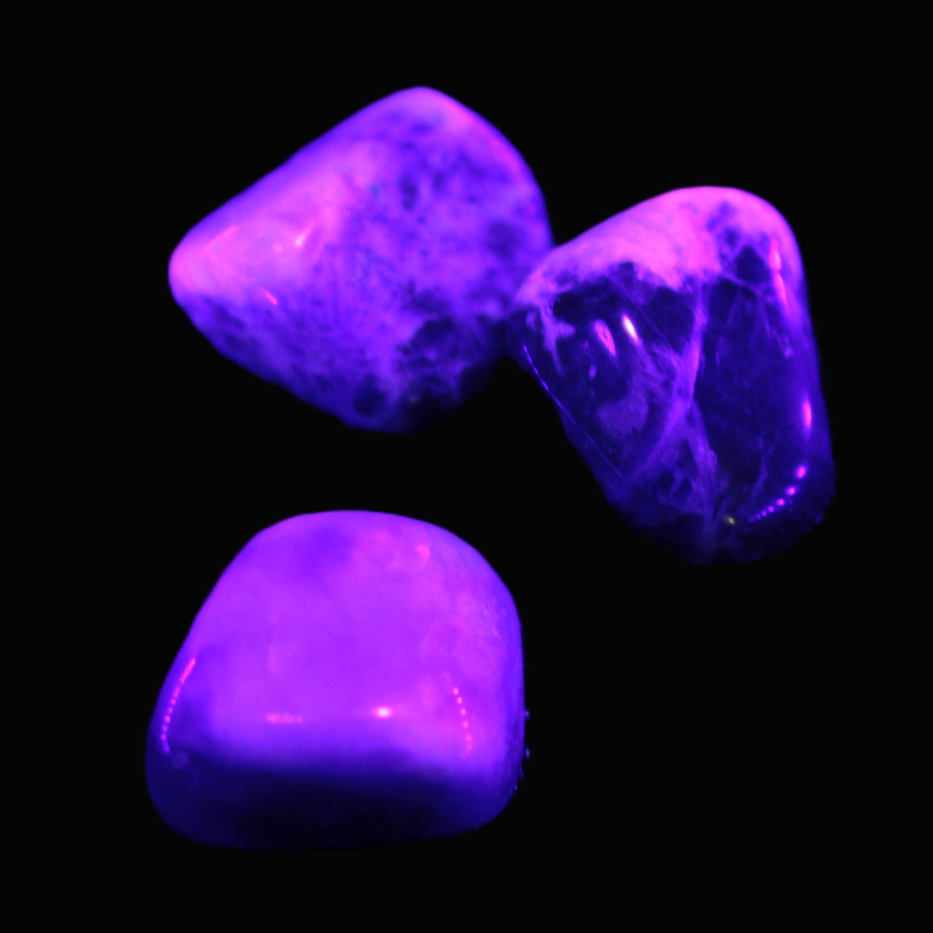 Sodalite 2/3 small polished stones 11-12g Rocks and Things Store