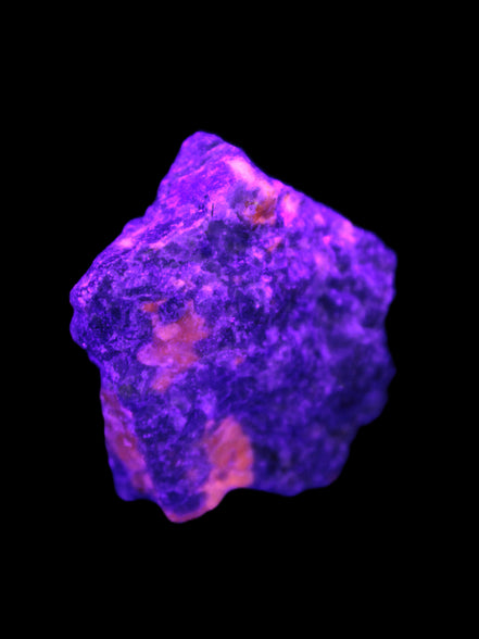 Yooperlite natural stone 22-26g Rocks and Things