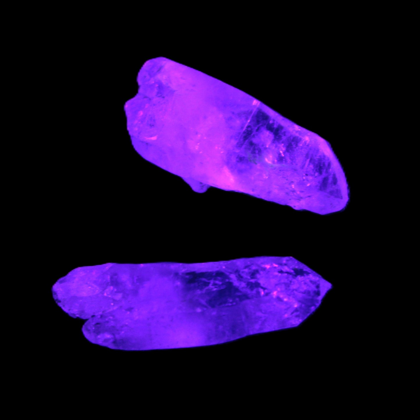 Two Fenster skeletal Enhydro crystals with hydrocarbons 4.8-8.6g