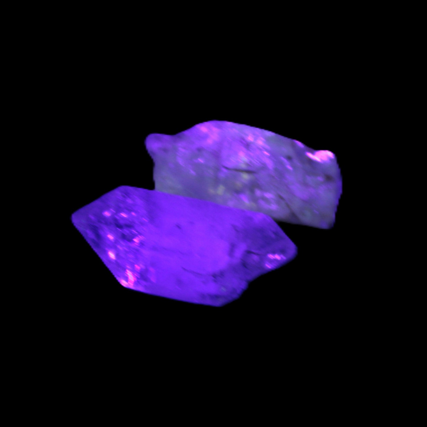 Two Fenster skeletal Enhydro crystals with hydrocarbons 4.8-8.6g