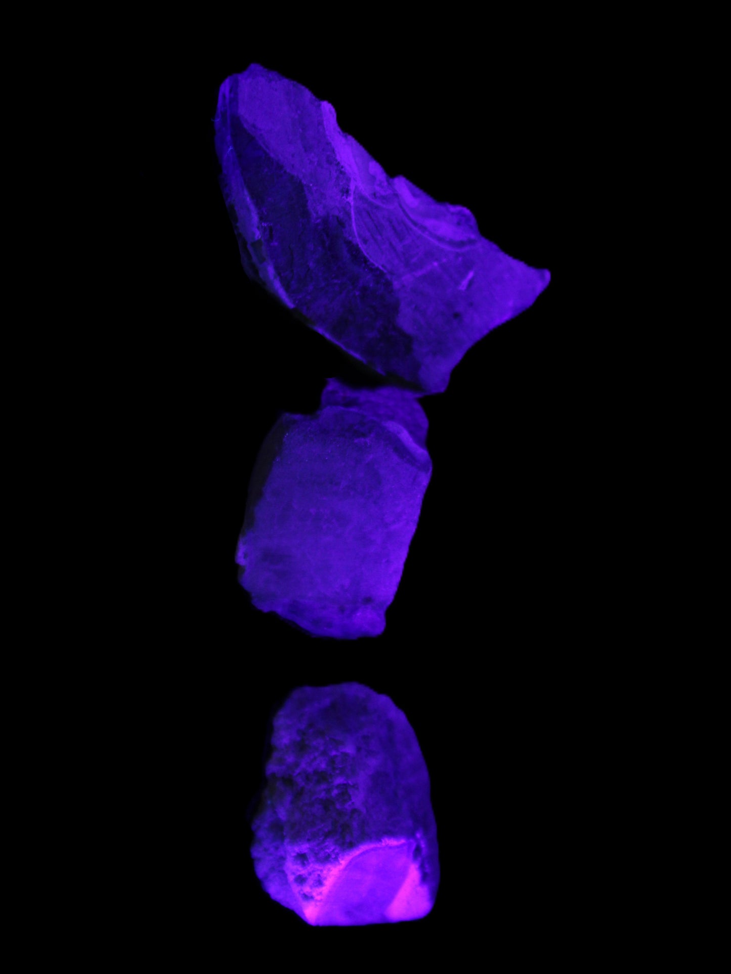 Chrysocolla Shattuckite Malachite 3 natural stones 10g in UV light - Rocks and Things Store