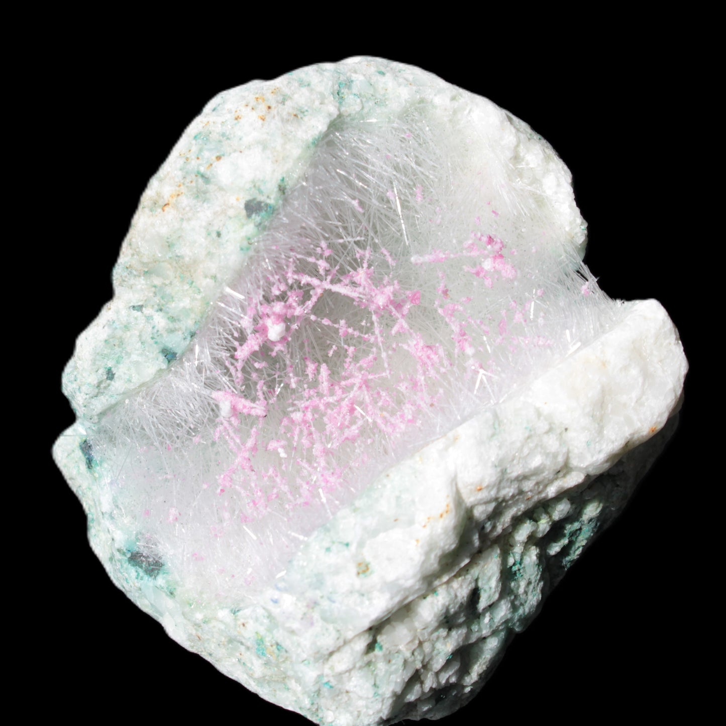 Goethite on Zeolite geode 74*85*77mm from Madagascar 487g