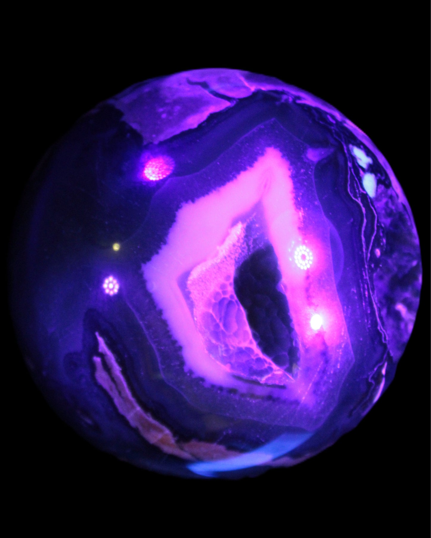 Volcano Agate sphere 119mm 2167g in UV light - Rocks and Things Store