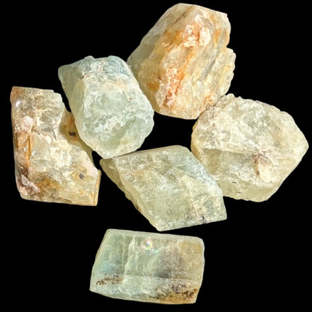 Aquamarine natural 4-6 crystals 7-8g in sunshine - Rocks and Things Store