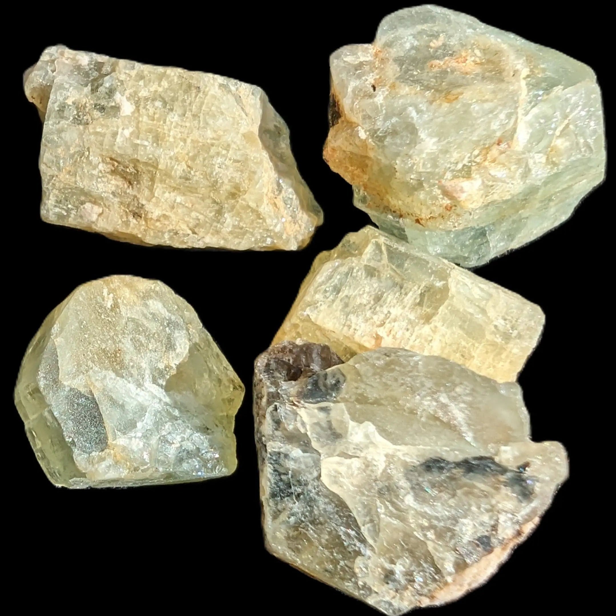 Aquamarine natural 4-6 crystals 7-8g in sunshine - Rocks and Things Store