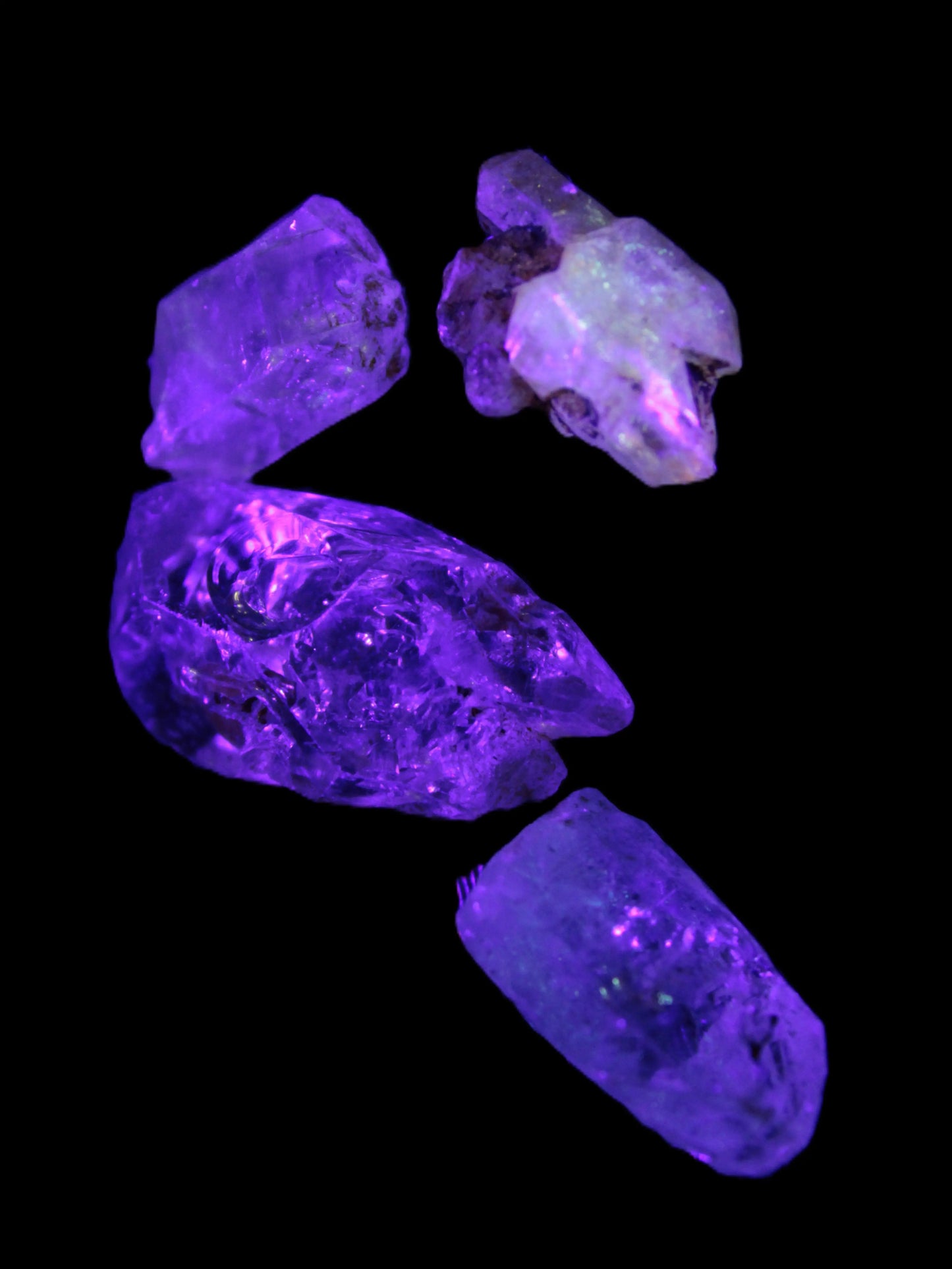 Fenster Enhydro Quartz with oil 1-6 crystals 11-18g Rocks and Things