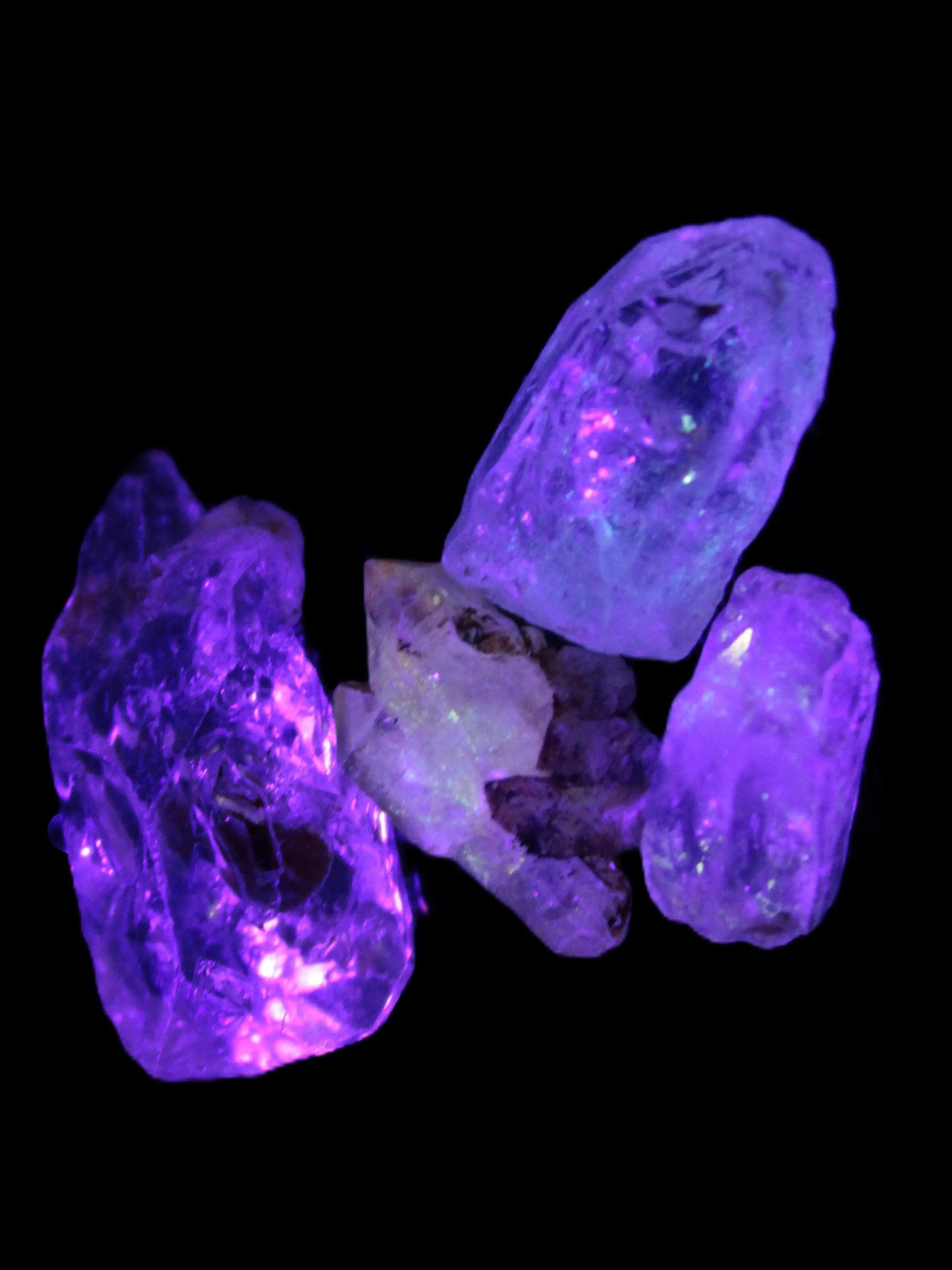 Fenster Enhydro Quartz with oil 1-6 crystals 11-18g Rocks and Things
