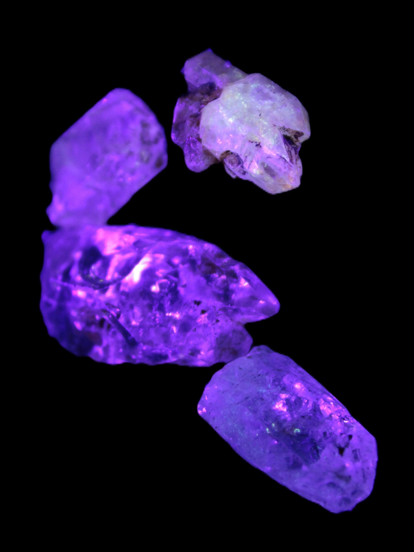 Fenster Enhydro Quartz with oil 1-6 crystals 11-18g Rocks and Things