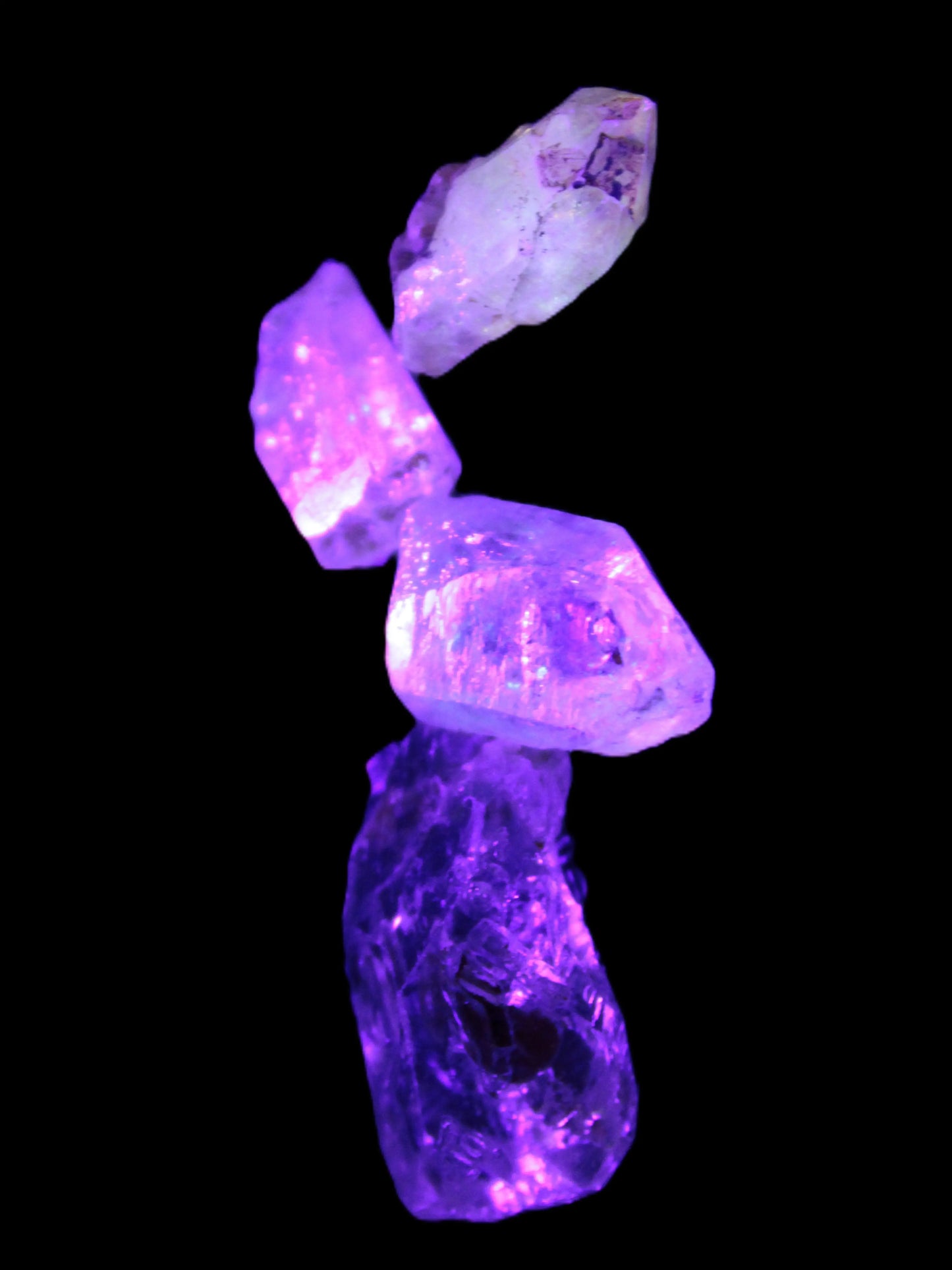 Fenster Enhydro Quartz with oil 1-6 crystals 11-18g Rocks and Things