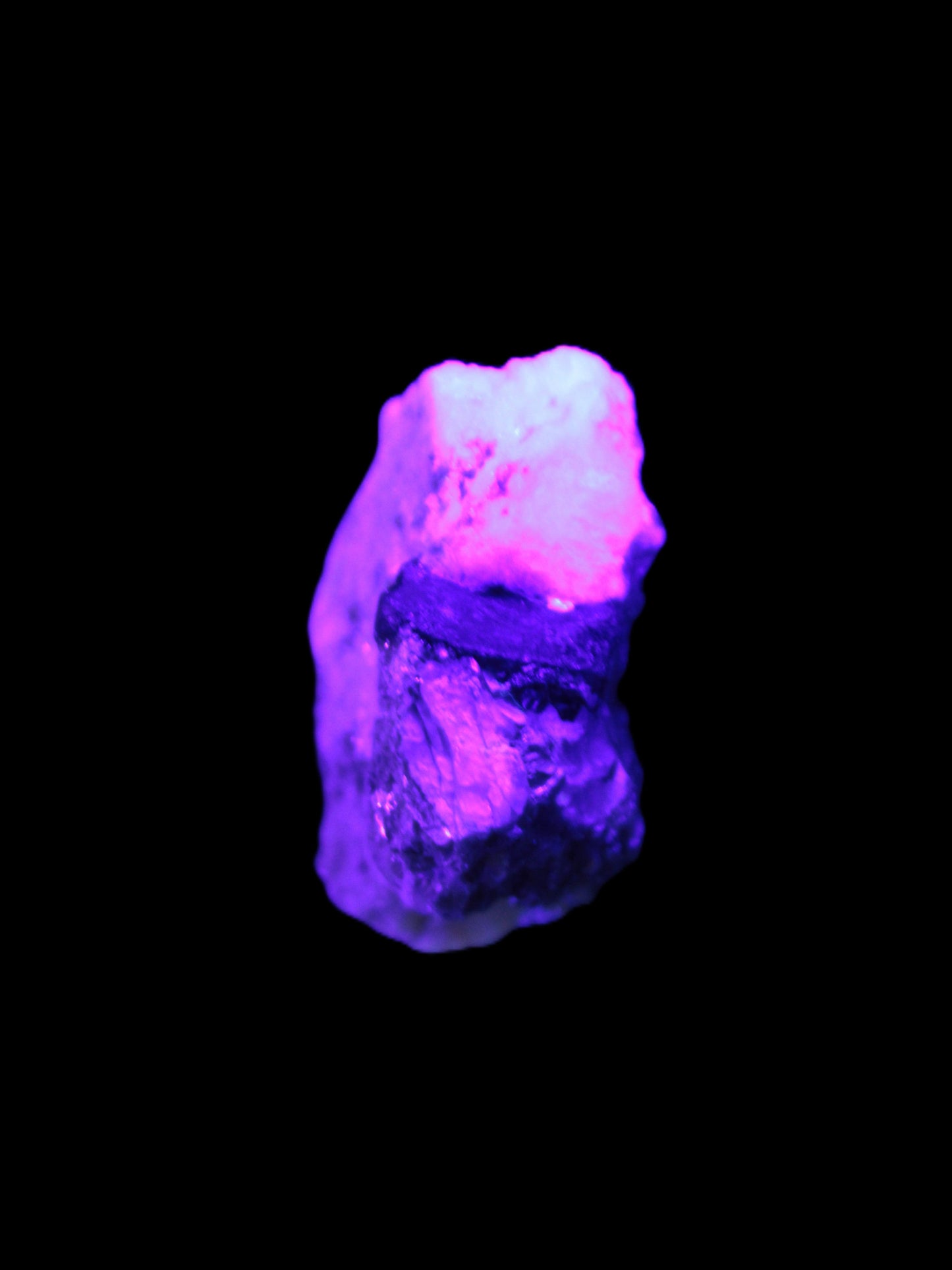 Epidote crystal specimen from Iran in matrix 43*35*15mm 43.7g in UV light - Rocks and Things Store