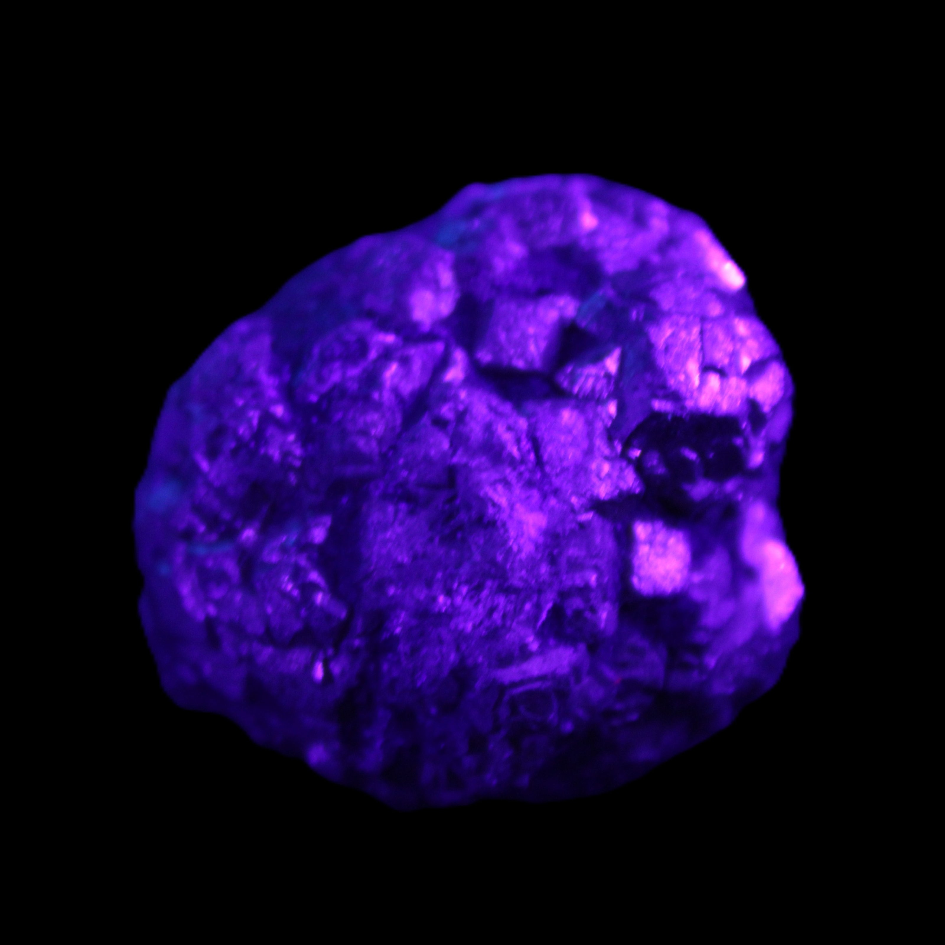 Chalcopyrite cluster from Pakistan 40*30*31mm 86.3g in UV light - Rocks and Things Store