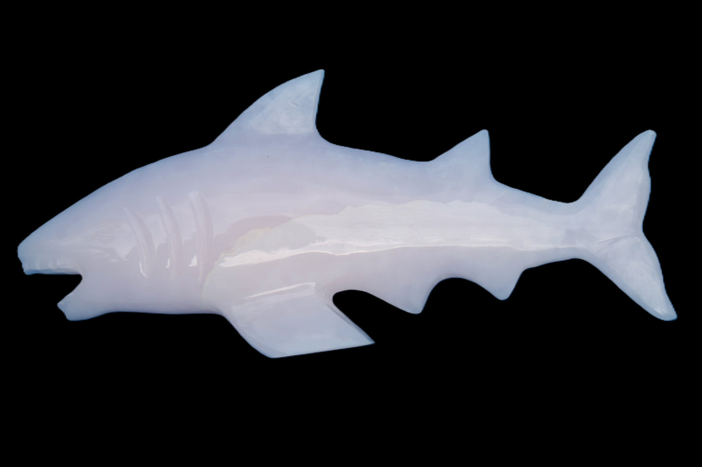 Mangano Calcite hand-carved shark 687g Rocks and Things